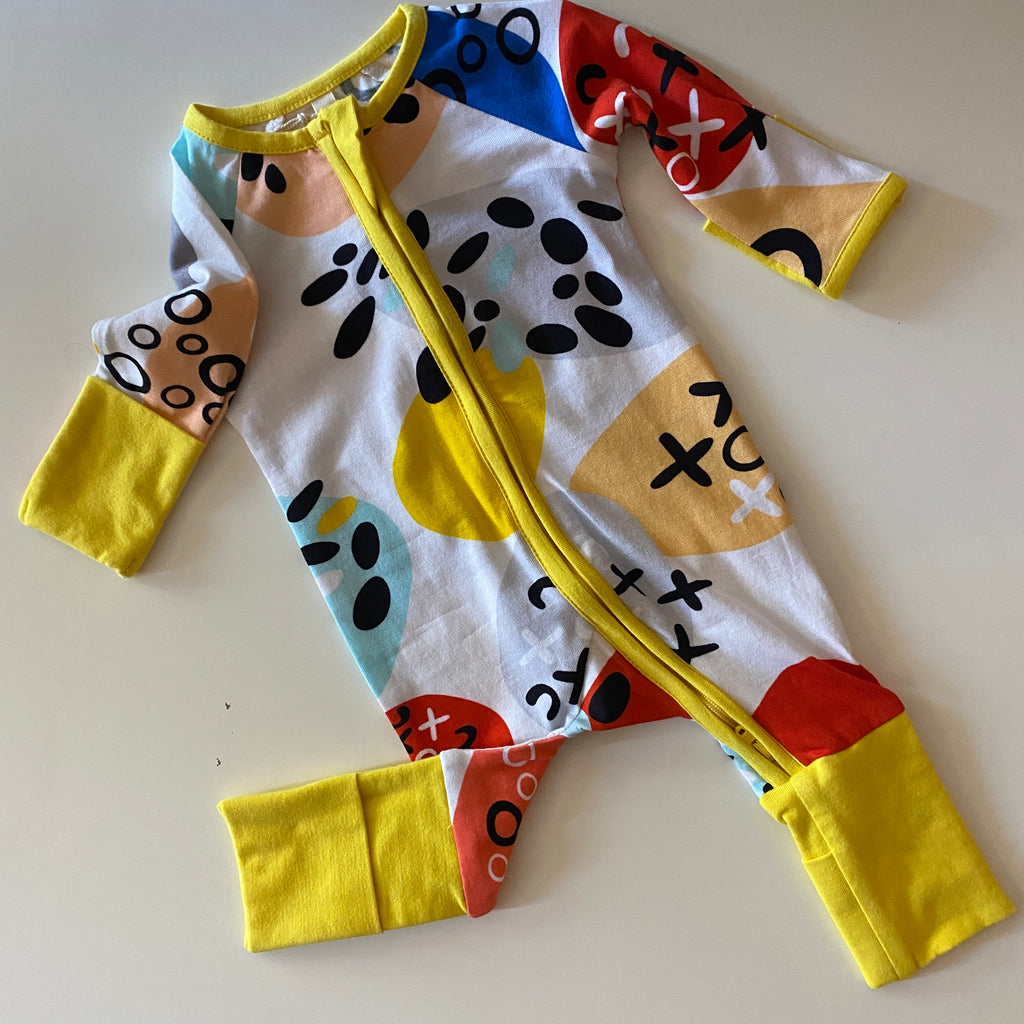 Charlie's Organic Cotton Sleeper in Pebbles design | yellow | no tags | hand & feet covers | 