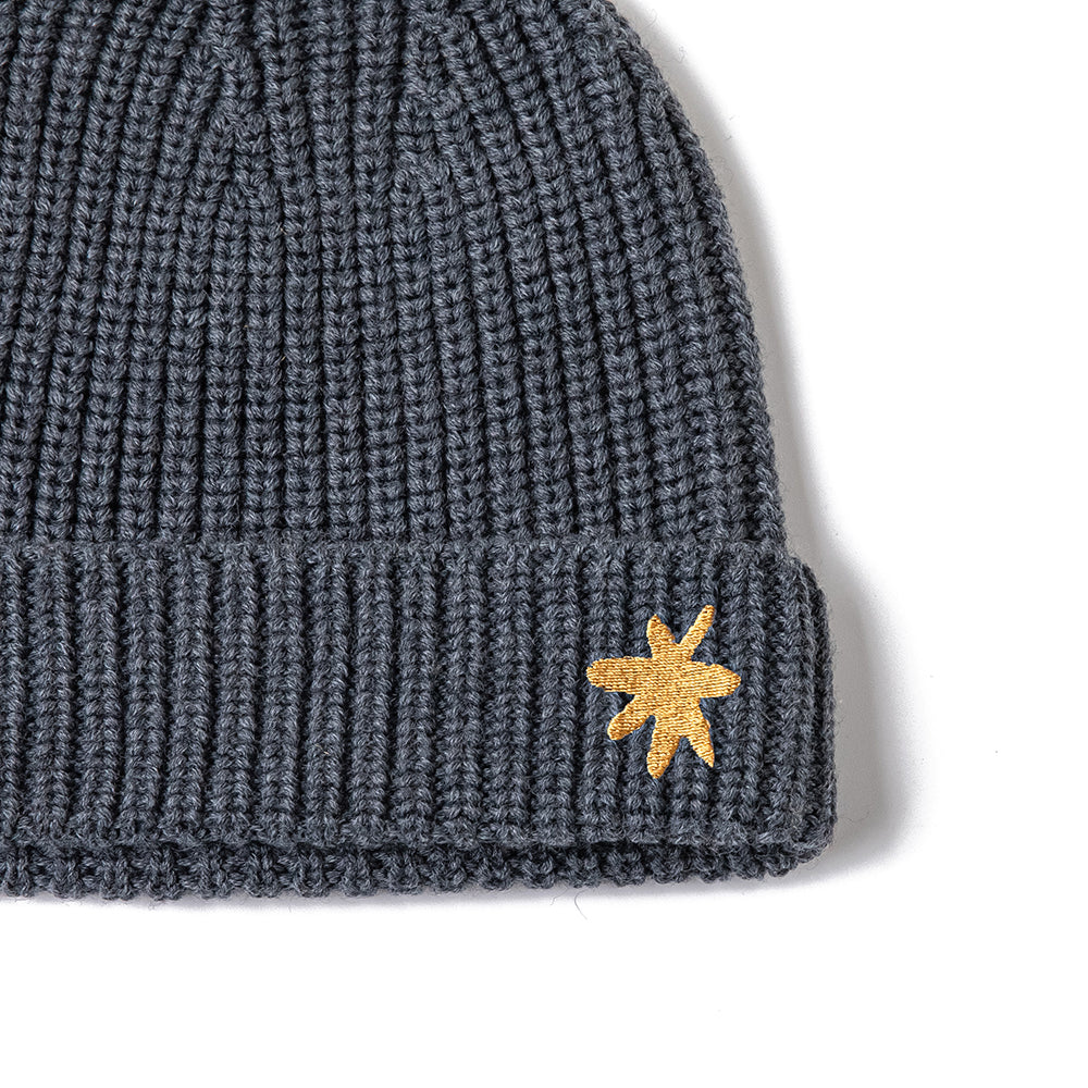 Merino Wool Knit Hat | One Size - fits ages 5-10 years | Gray Hat w/cuff & Embroidered Star - closeup