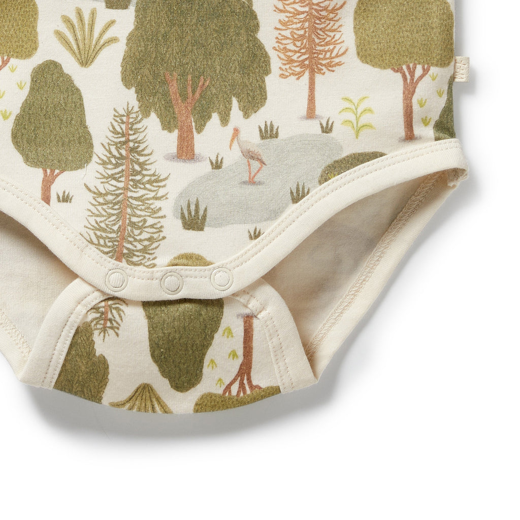 Little Trees organic cotton onesie | should close | snap at legs | closeup