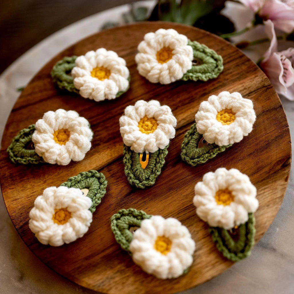 Hand crochet daisy hair clip | ~2" x !.5" |Made in USA | Sold separately | perfect for infant/toddlers