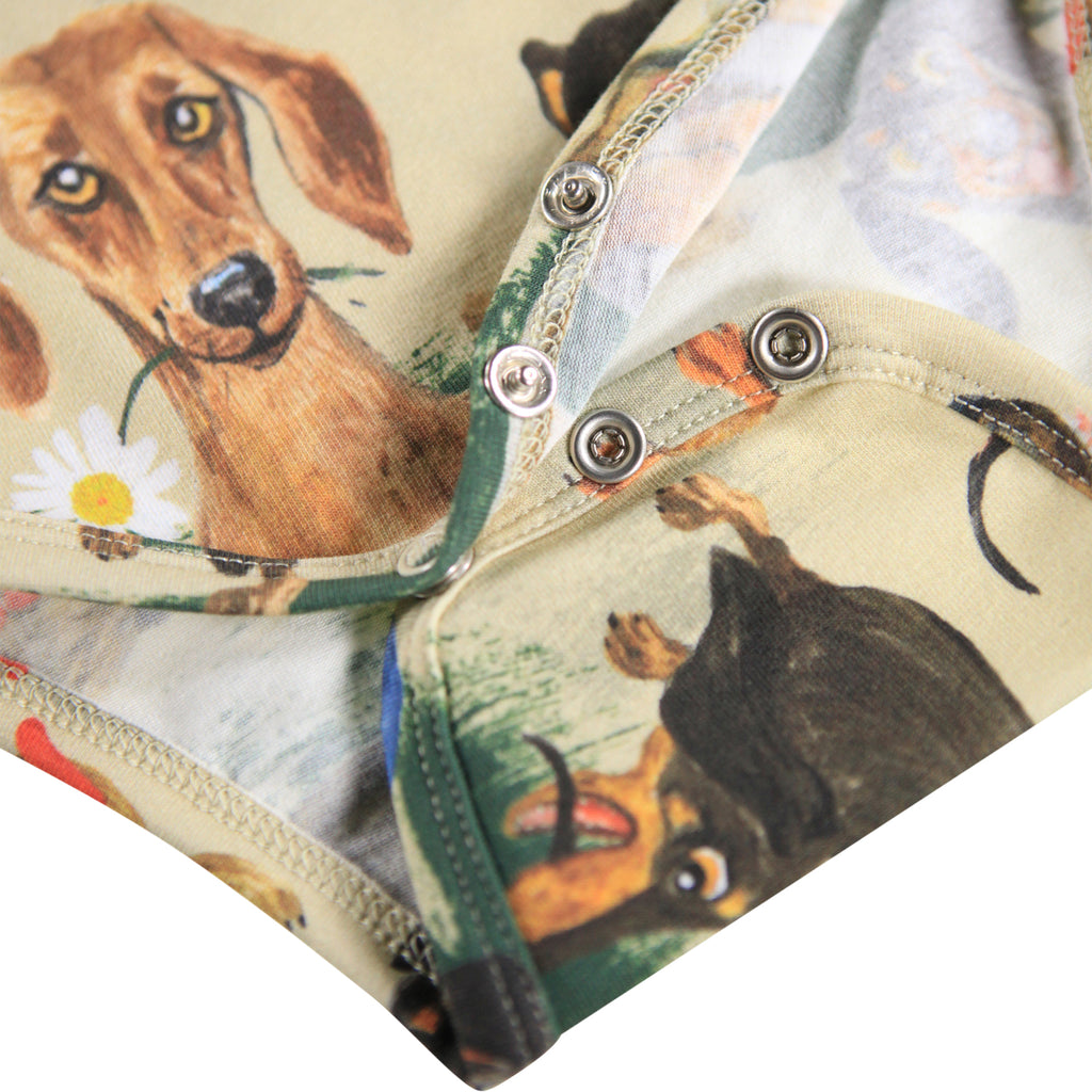 Long Sleeve organic cotton infant onesie | dachshund print | snap close at neck and legs | fun print for baby | Infant sizes to 12 months | leg snaps