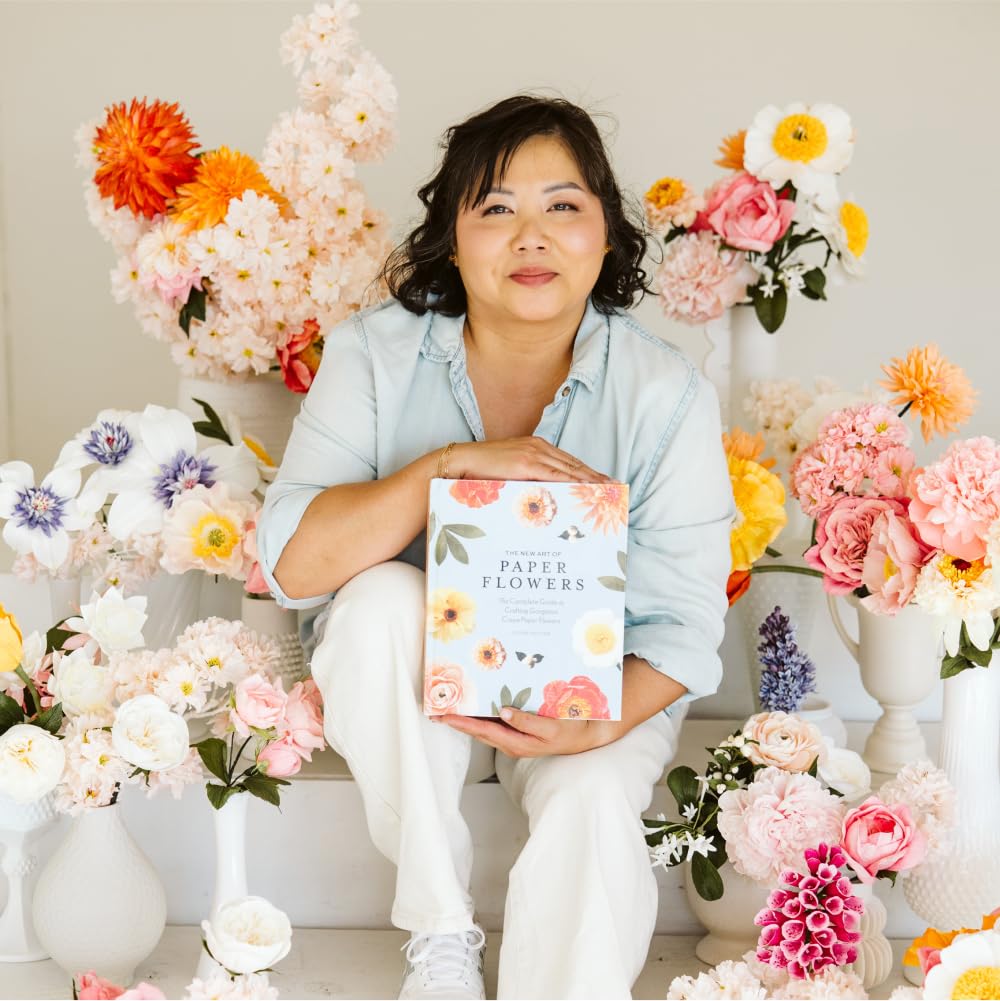 New Art of Paper Flowers - The Complete Guide | All Ages | All skill levels | Instructions for over 30 types of flowers | > 250 pages | author