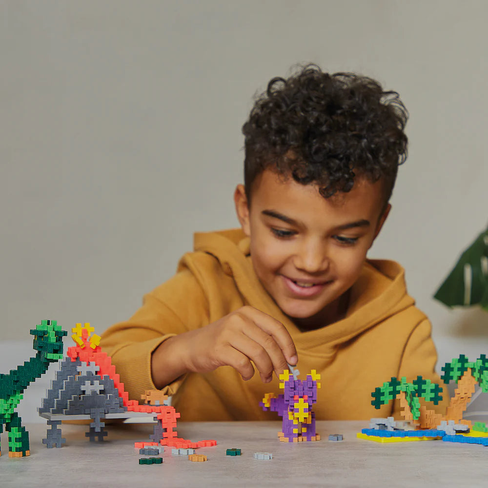 Plus Plus Learn to Build Dinosaurs | Ages 5-12 | 400 pieces | Instruction Book