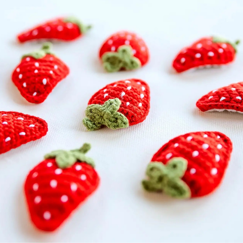 Handmade infant/toddler strawberry hairclip | ~2" x 1.5" | 