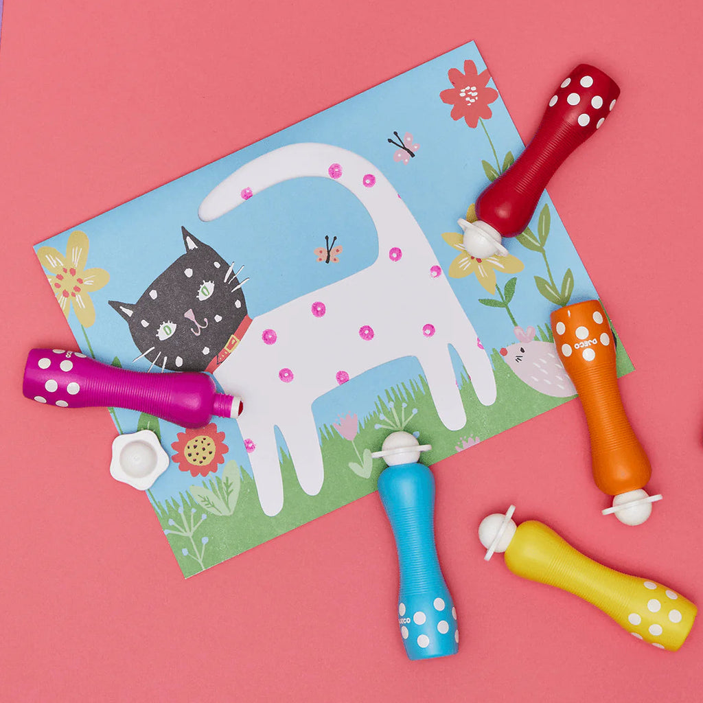 Dot Painting Kit | 4 markers and 4 laminated folders | Can use over and over | kids can color any way they want | 11" x 8" | ages 18+ months 