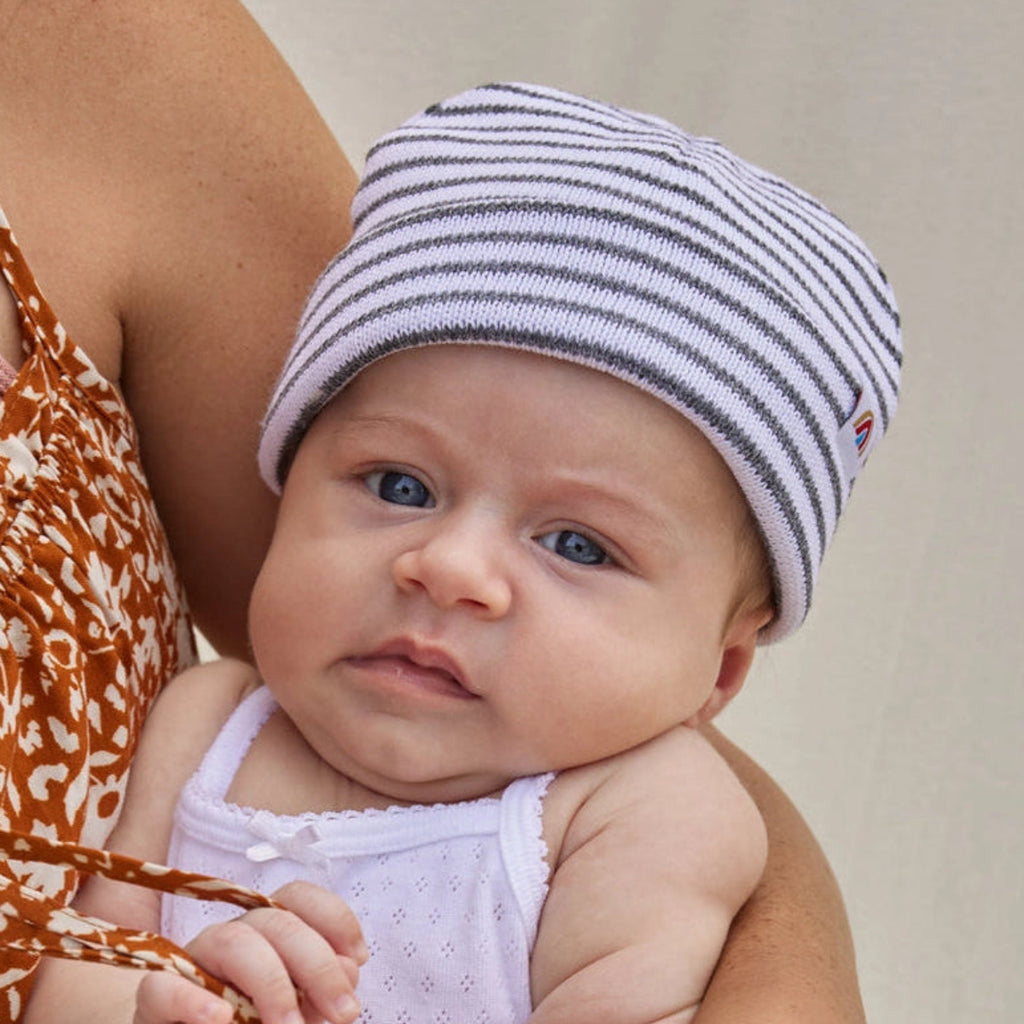 Newborn baby beanie | acrylic | handmade | 0-3 months | soft and comfy | white with dark gray stripe
