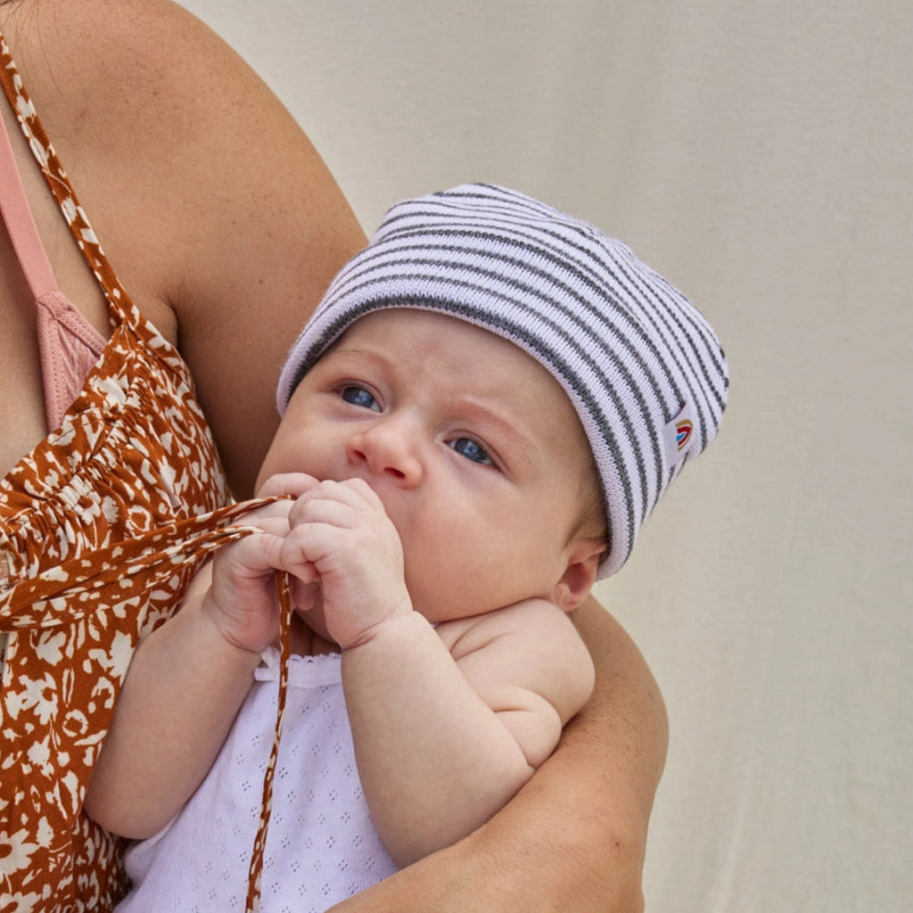 Newborn baby beanie | acrylic | handmade | 0-3 months | soft and comfy | white with dark gray stripe